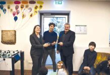 Neuer Hort in der Burgkmairstraße – Schlüsselübergabe durch die WBG Nürnberg an „Glitzerdachen e.V.“