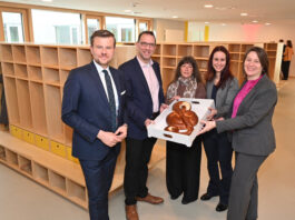 Einweihung des neuen inklusiven Kinderhorts und der Erziehungs- und Familienberatungsstelle Eibach