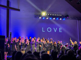 Sing, praise and shout to the Lord – 25 Jahre Gospelchor Reaching heaven