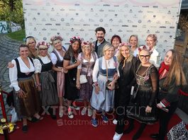 Dirndl, Genuss und große Herzen beim Damen-Kuhstall 2026