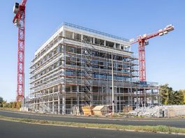Ferrari Nürnberg: Neuer Standort an der Gustav-Adolf-Straße feiert Richtfest
