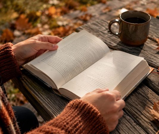 Literarischer Oktober im KUNO: Drei besondere Abende in Nürnberg