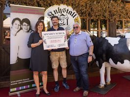 8.700 Euro für Kinderhospizarbeit: Kuhstall sammelt beim Altstadtfest Spenden